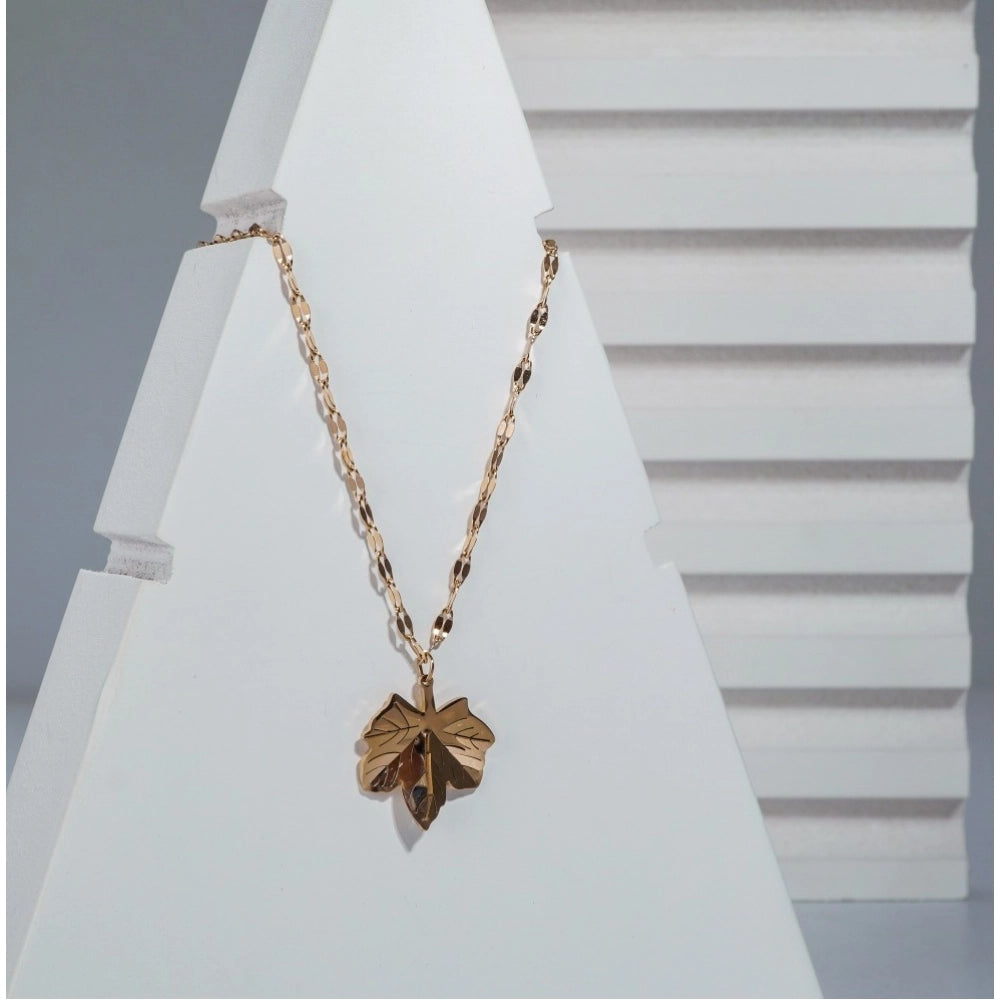 Suvarnika Women's Stainless Steel Leaf Pendent Delicate Chain (Gold Plated)