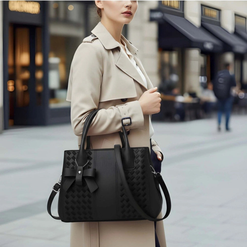 Suvarnika Women's PU Leather Solid Shoulder Zipper Handbag (Black)